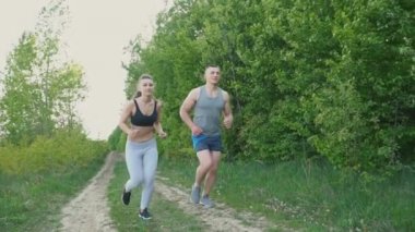 Kızlar bacak ağrıları