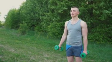 adam ile Halter egzersiz