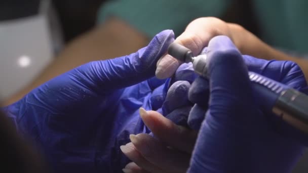 Beredning av naglar för manikyr — Stockvideo