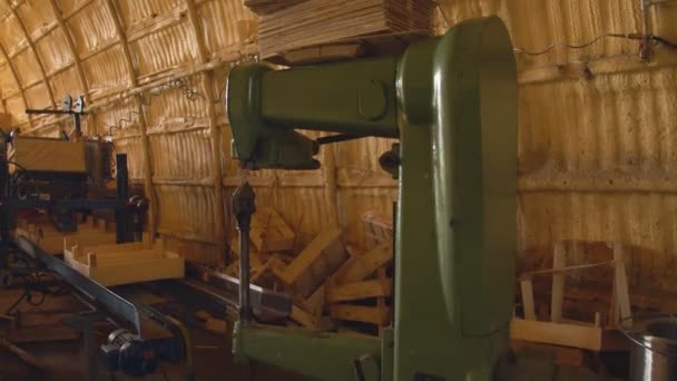 Machines-outils pour la fabrication de boîtes — Video