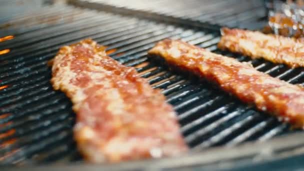 Pork ribs fried on fire — Stock Video