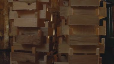 Birbirlerinin çekmecelerine kıvrılmışlar.