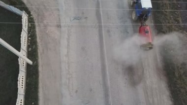 Traktör çok pahalı.