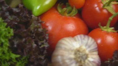 brokoli biber ve domates.