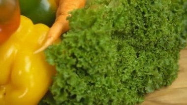 Sarımsak, domates, biber ve lahana.