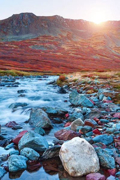 dağlar nehir günbatımı