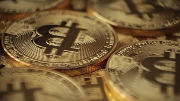 Περιστροφή του χρυσό νόμισμα Bitcoin, εικονικό νόμισμα — Αρχείο Βίντεο