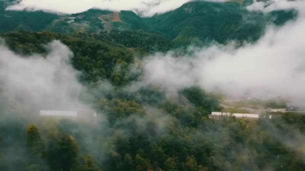 Mountainside In Clouds. Inclinação. Ridge Aibga, Rosa Khutor, Sochi — Vídeo de Stock