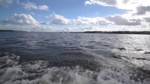 Veleiro Regata barco Yachting Corrida Dinghy — Vídeo de Stock