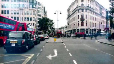 Londra. Zaman atlamalı. Orta yol Londra. 