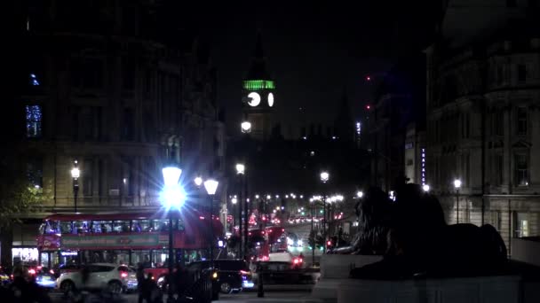 Time lapse. Night London. The road leading to the Tower of Big Ben. — Stock Video