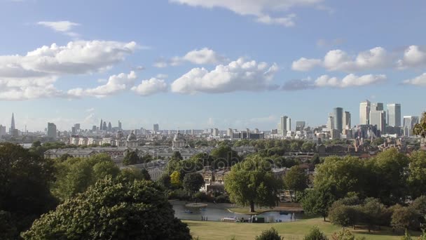 Hermosas nubes sobre el centro de Londres . — Vídeos de Stock