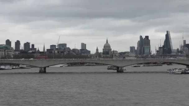 Vista del terrapieno del business center . — Video Stock