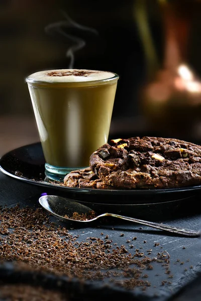 커피와 초콜릿 쿠키 — 스톡 사진