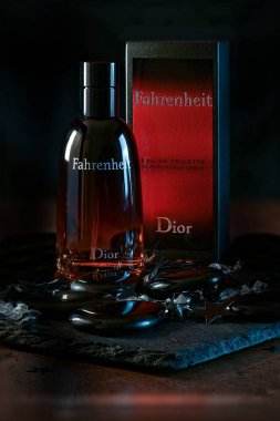 Fahrenheit tıraş losyonu editoryal
