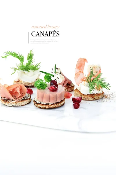 Canapés de luxo sortidos III — Fotografia de Stock