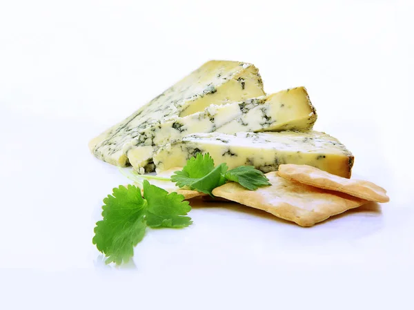 Klassieke Britse Stilton Blue Cheese Met Spelt Crackers Koriander Kruid — Stockfoto