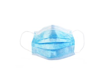 Tıbbi kulak ilmiği maskesi beyaz arka planda izole edilmiş. Coronavirus koruma kavramı. 