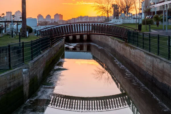 Río del pueblo de Ferragudo —  Fotos de Stock