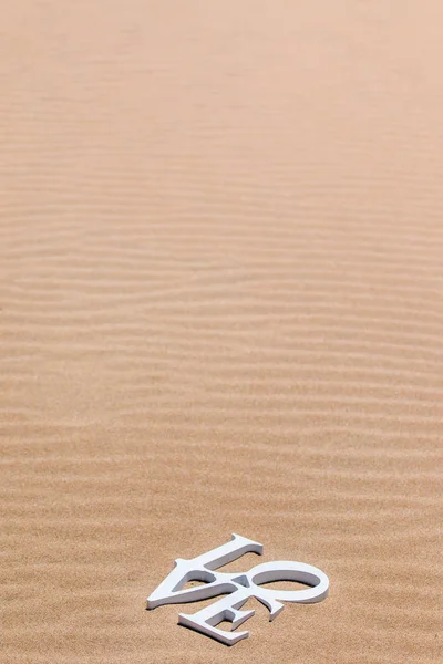 Love word on sand — Stock Photo, Image