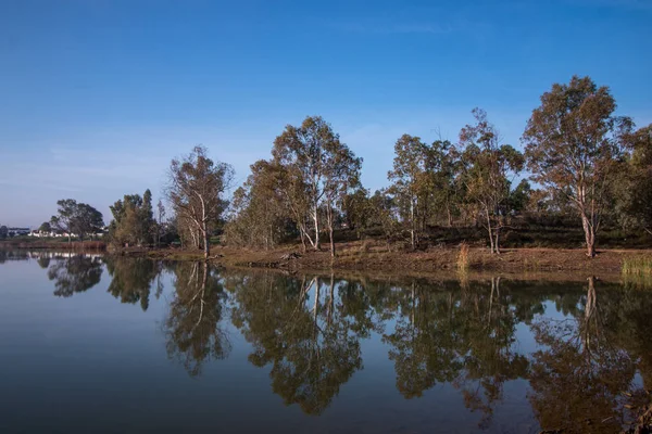 Lac tranquille à Sao Domingos — Photo