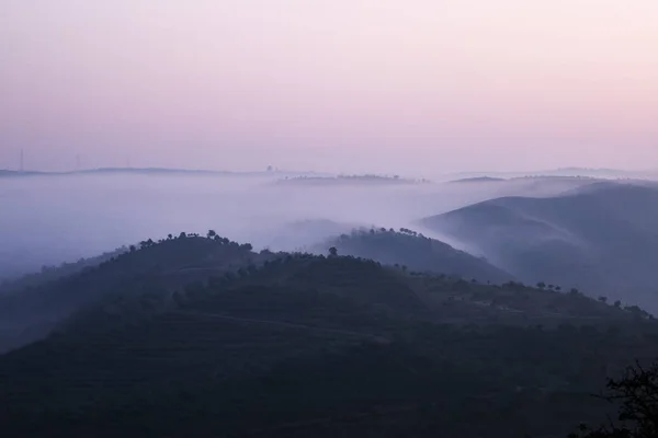 Couches de montagne le matin — Photo