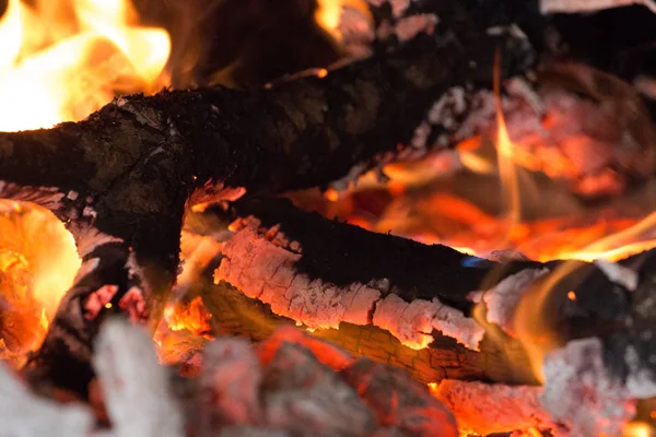 Traditionelle Holzverbrennung — Stockfoto