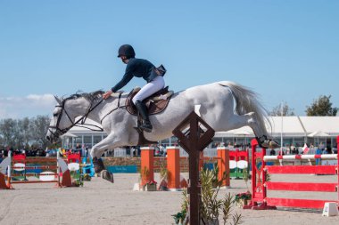 At engel atlama Yarışması