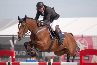 At engel atlama Yarışması