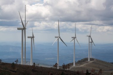 çimen Rüzgar jeneratörleri