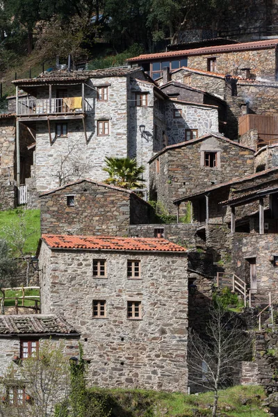 Typical schist homes in Portugal — Stock Photo, Image