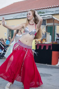 sanatçılar popüler Ortaçağ Fuarı'nda