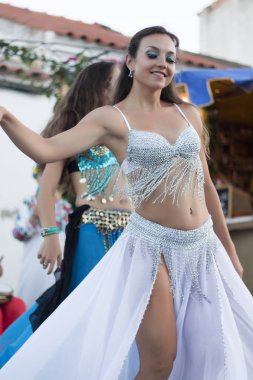 sanatçılar popüler Ortaçağ Fuarı'nda