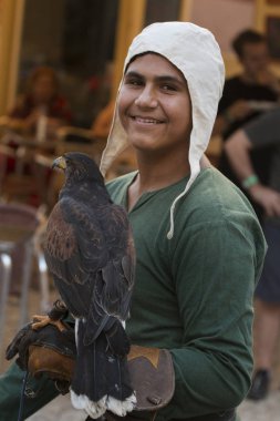 insanlar popüler Ortaçağ Fuarı'nda