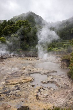 Furnas yakınındaki Fumarolas