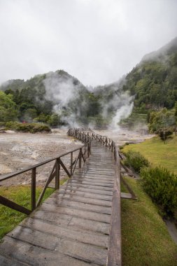 Furnas yakınındaki Fumarolas
