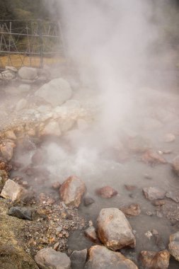 Furnas yakınındaki Fumarolas