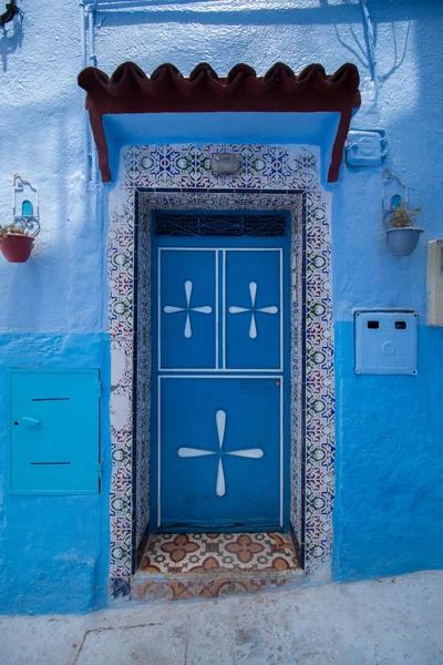 Chefchaouen kapı mimarisi