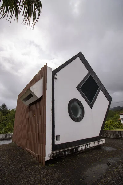 Upside down house — Stock Photo, Image