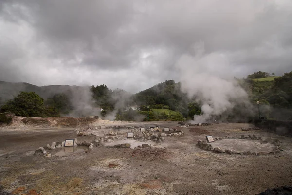 Fumarole vicino Furnas — Foto Stock