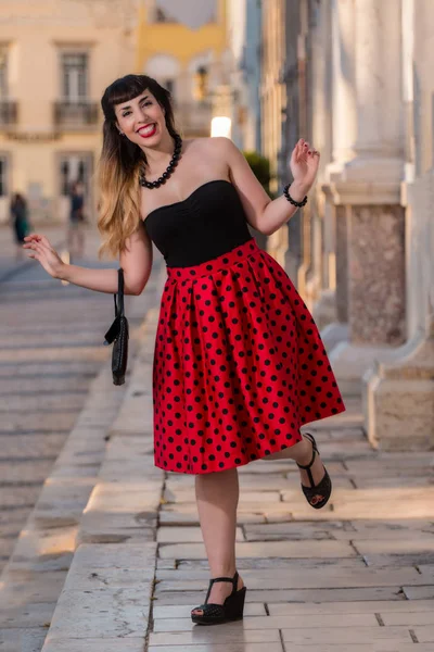 Bonito pinup menina vestido — Fotografia de Stock