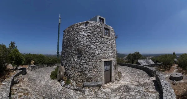 Restaurierte Mühle in Rio Maior — Stockfoto