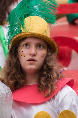 Loule, Portekiz - Şubat 2016: Renkli karnaval (Carnaval) geçit 