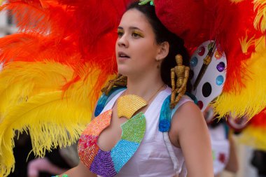 Loule, Portekiz - Şubat 2016: Renkli karnaval (Carnaval) geçit 