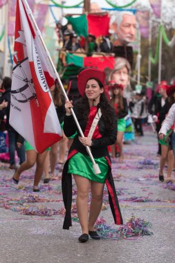 Loule, Portekiz - Şubat 2016: Renkli karnaval (Carnaval) geçit 