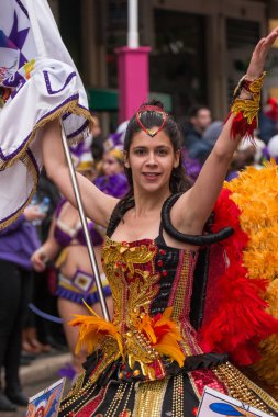 Loule, Portekiz - Şubat 2016: Renkli karnaval (Carnaval) geçit 