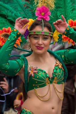 Loule, Portekiz - Şubat 2016: Renkli karnaval (Carnaval) geçit 