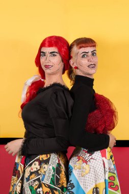 Pop art moda kızlar