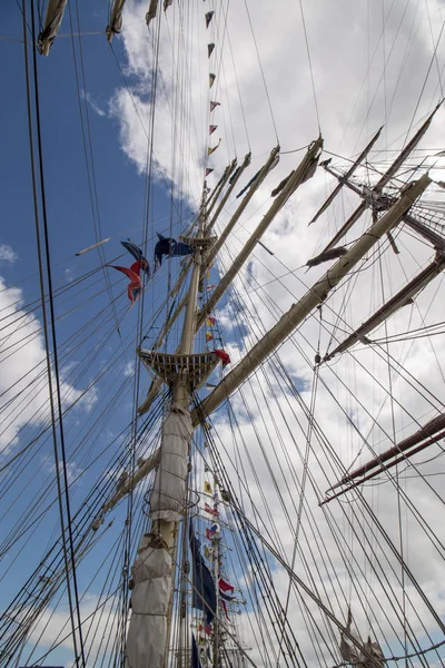 Barcos altos con velas — Foto de Stock