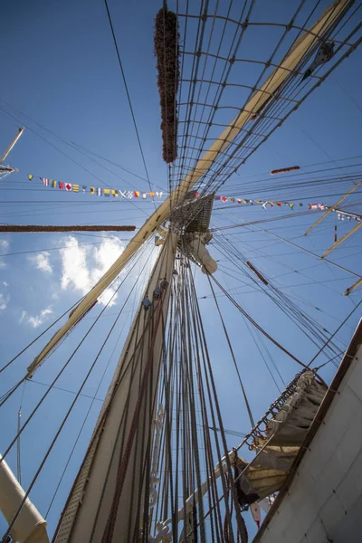 Barcos altos con velas — Foto de Stock